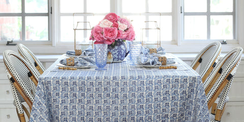 Villa Vaux Grand Tablecloth - Blue and White