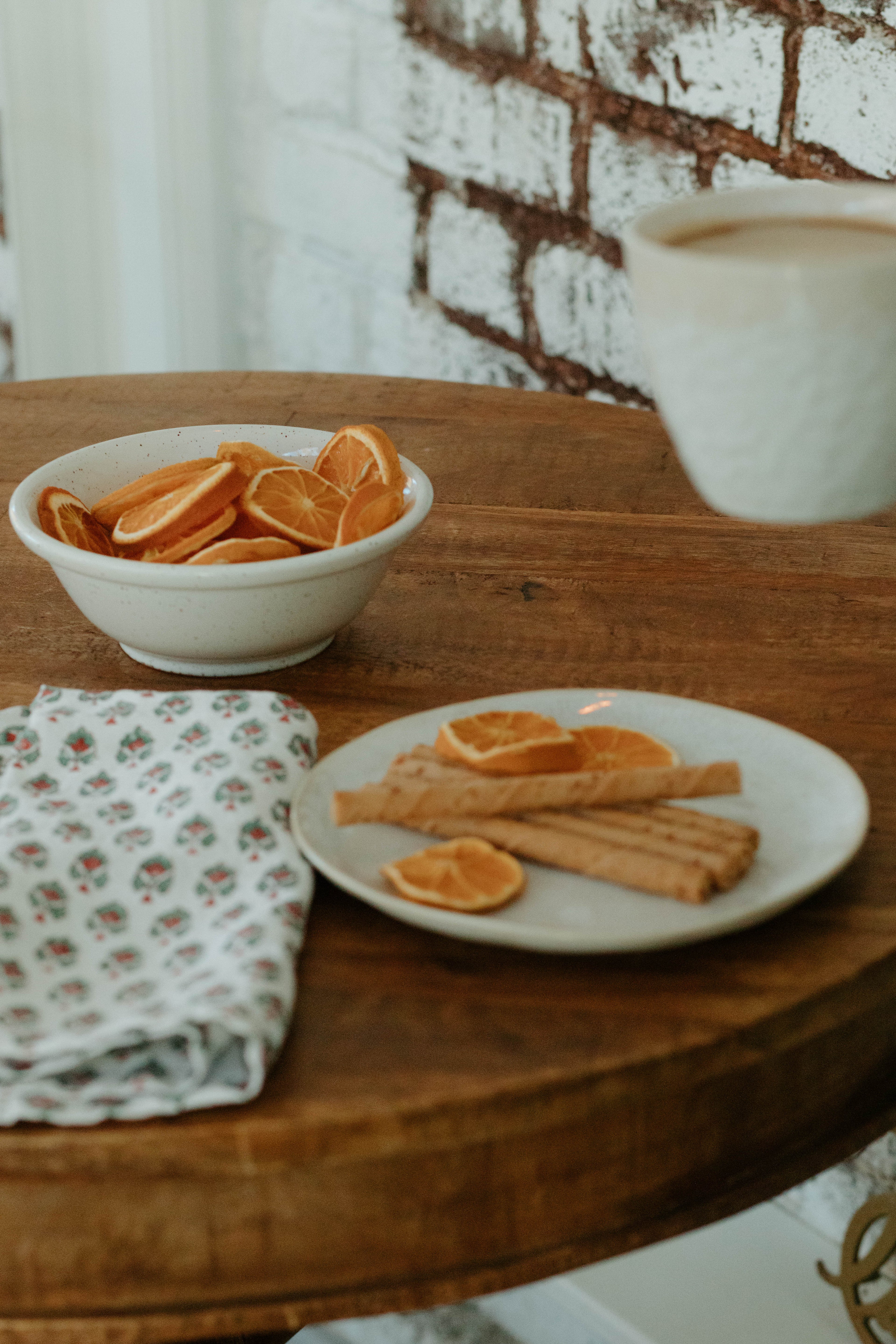 Trillium Napkins in Red and Green Cotton | Linen blend