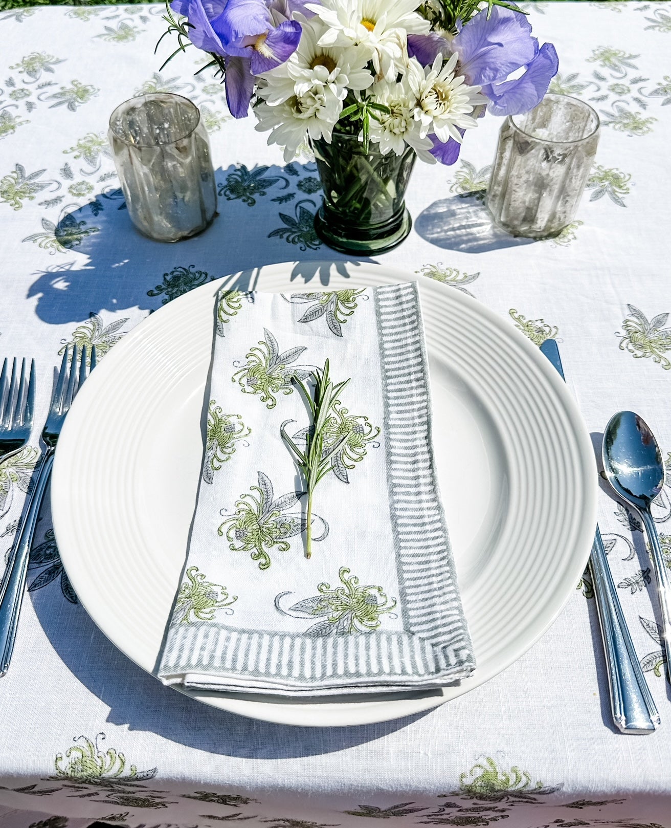 Garden Green and Gray Tablecloth - Cotton | Linen Blend