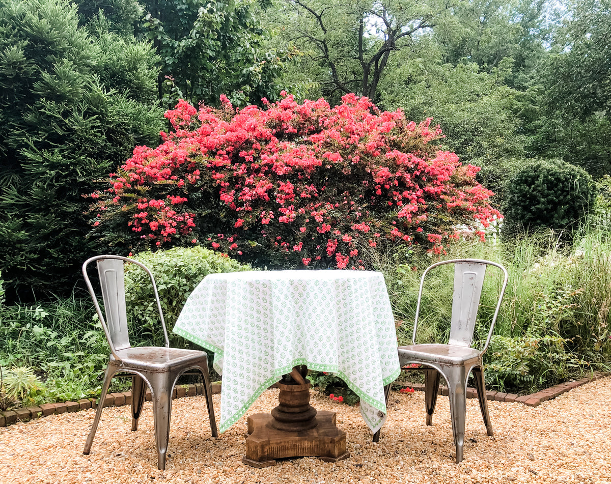Sequoia Tablecloth in Linnet Green